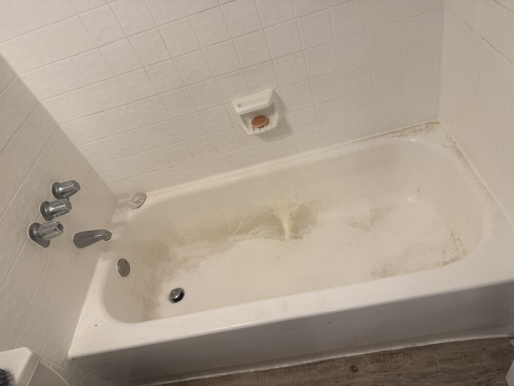 Bathroom before cleaning